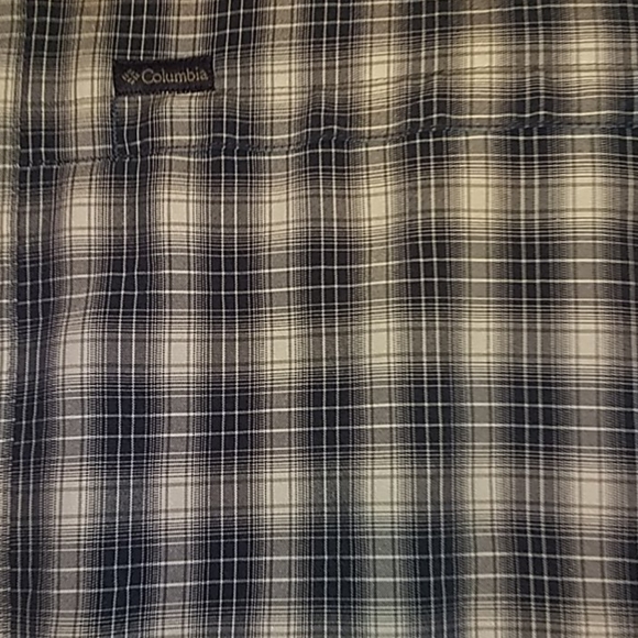 Columbia dress shirt. - Picture 3 of 9